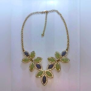 Vintage Liz Claiborne Green And Purple Cabochon Floral Design Bib Necklace 17-20